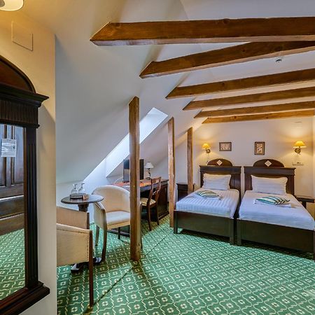 Hotel Classico Тимишоара Экстерьер фото