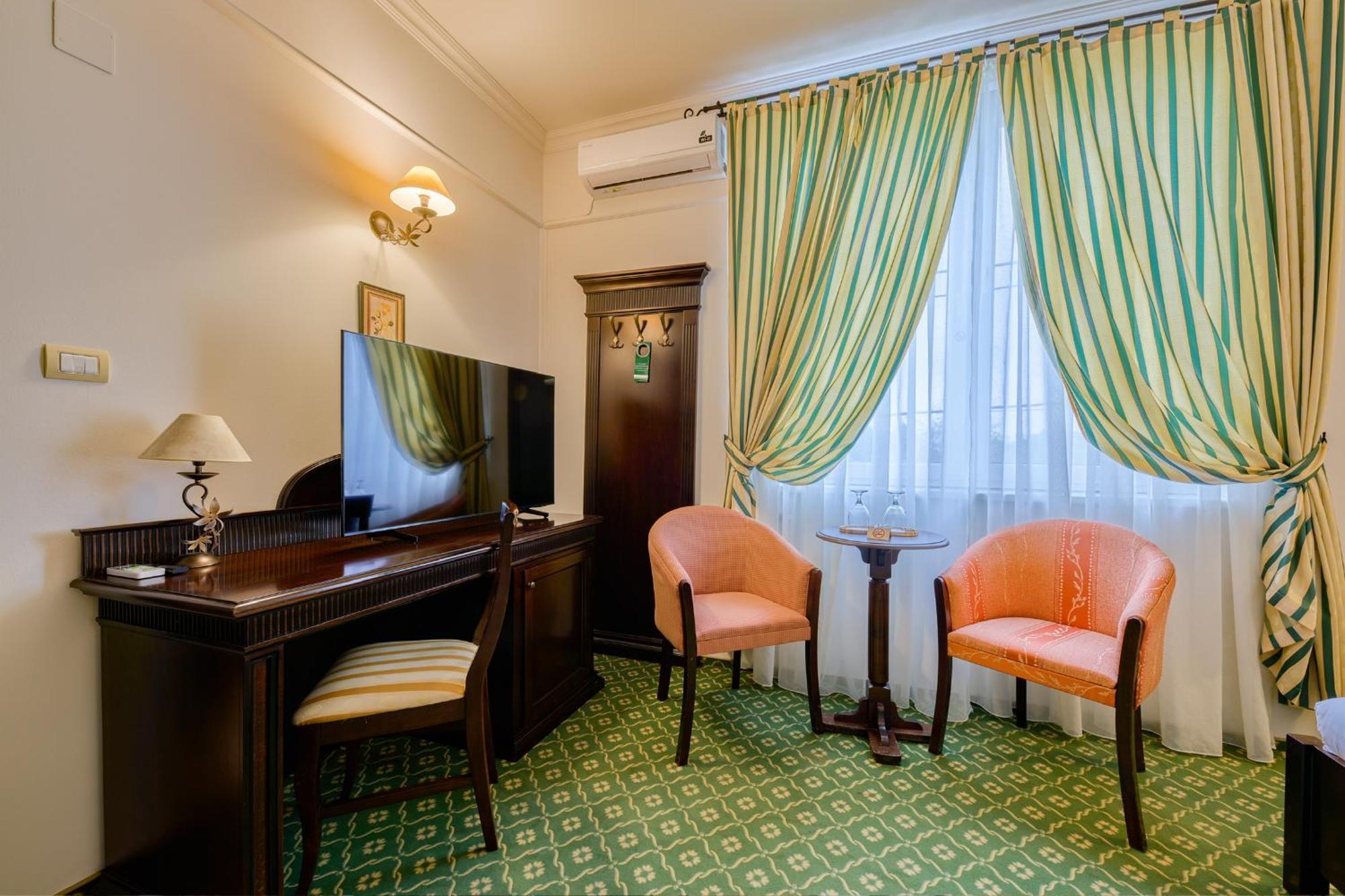Hotel Classico Тимишоара Экстерьер фото