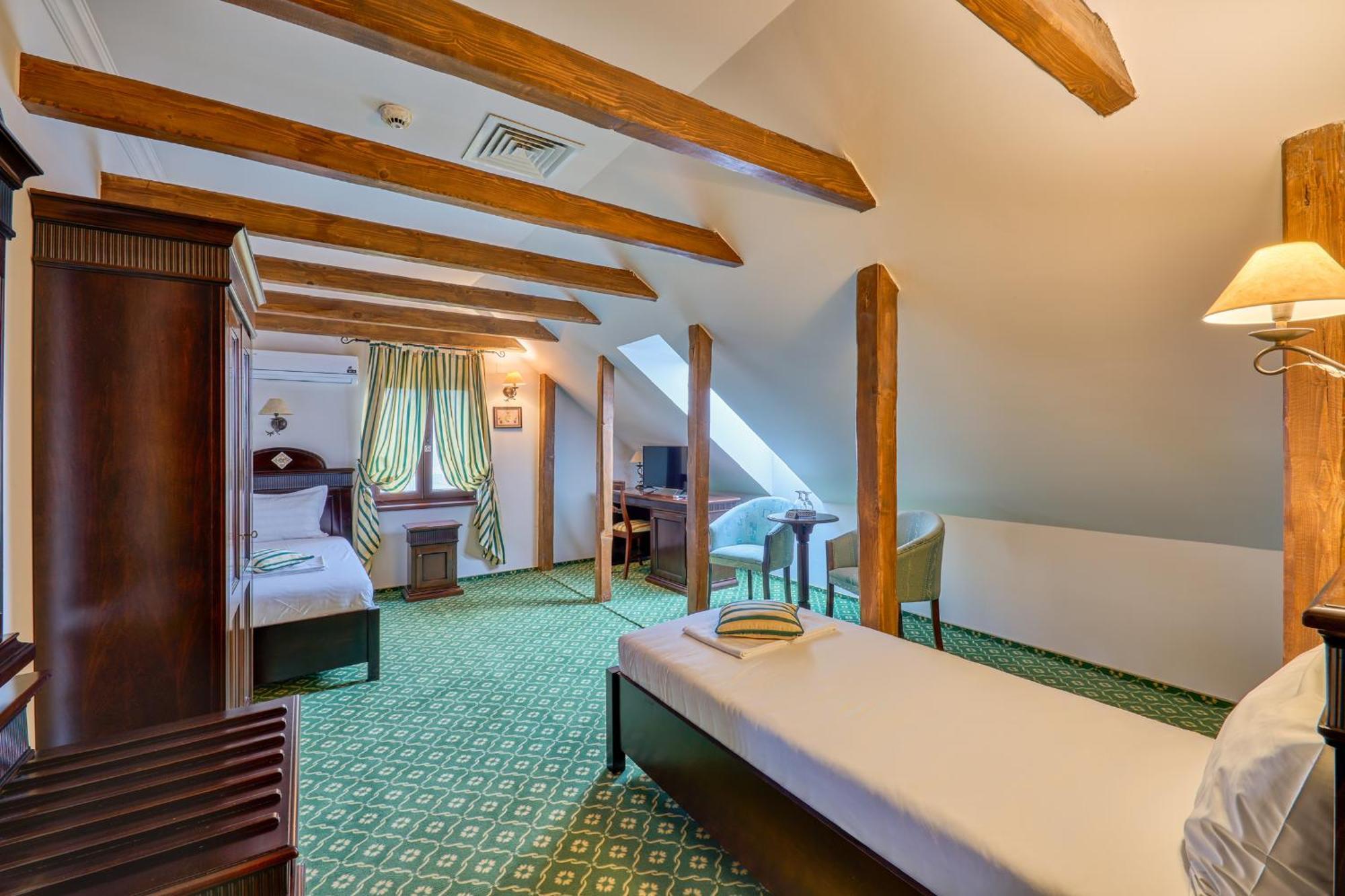 Hotel Classico Тимишоара Экстерьер фото