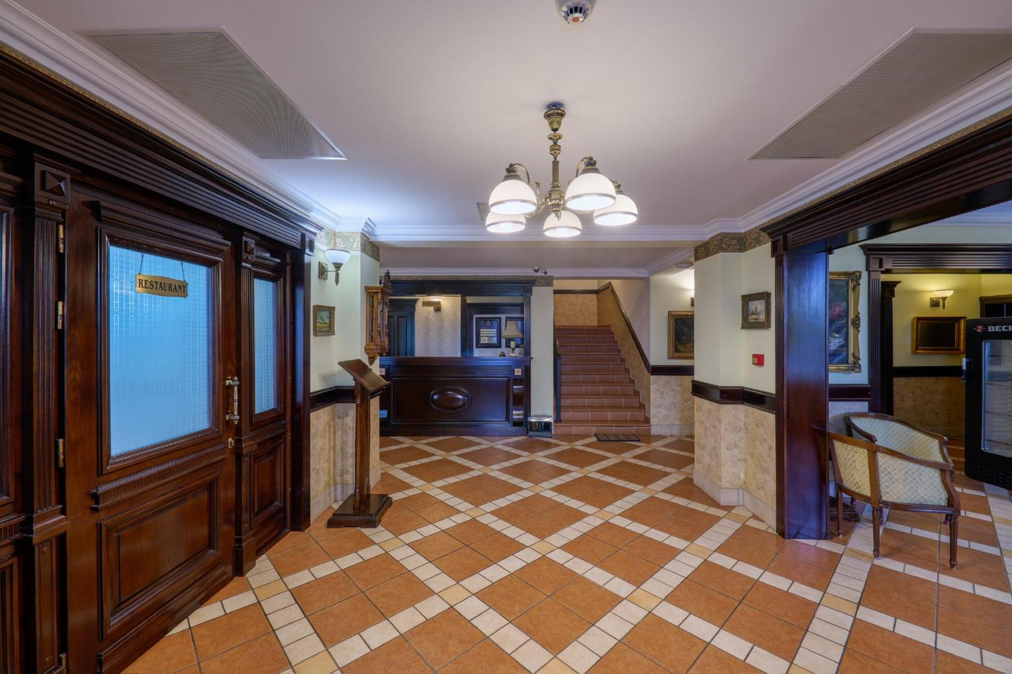 Hotel Classico Тимишоара Экстерьер фото
