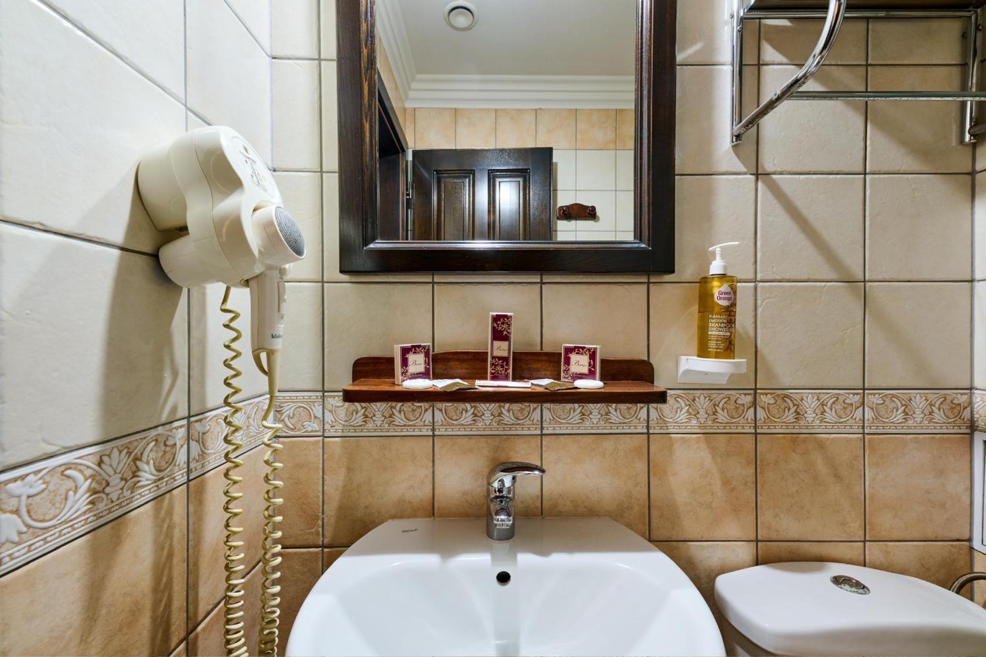 Hotel Classico Тимишоара Экстерьер фото