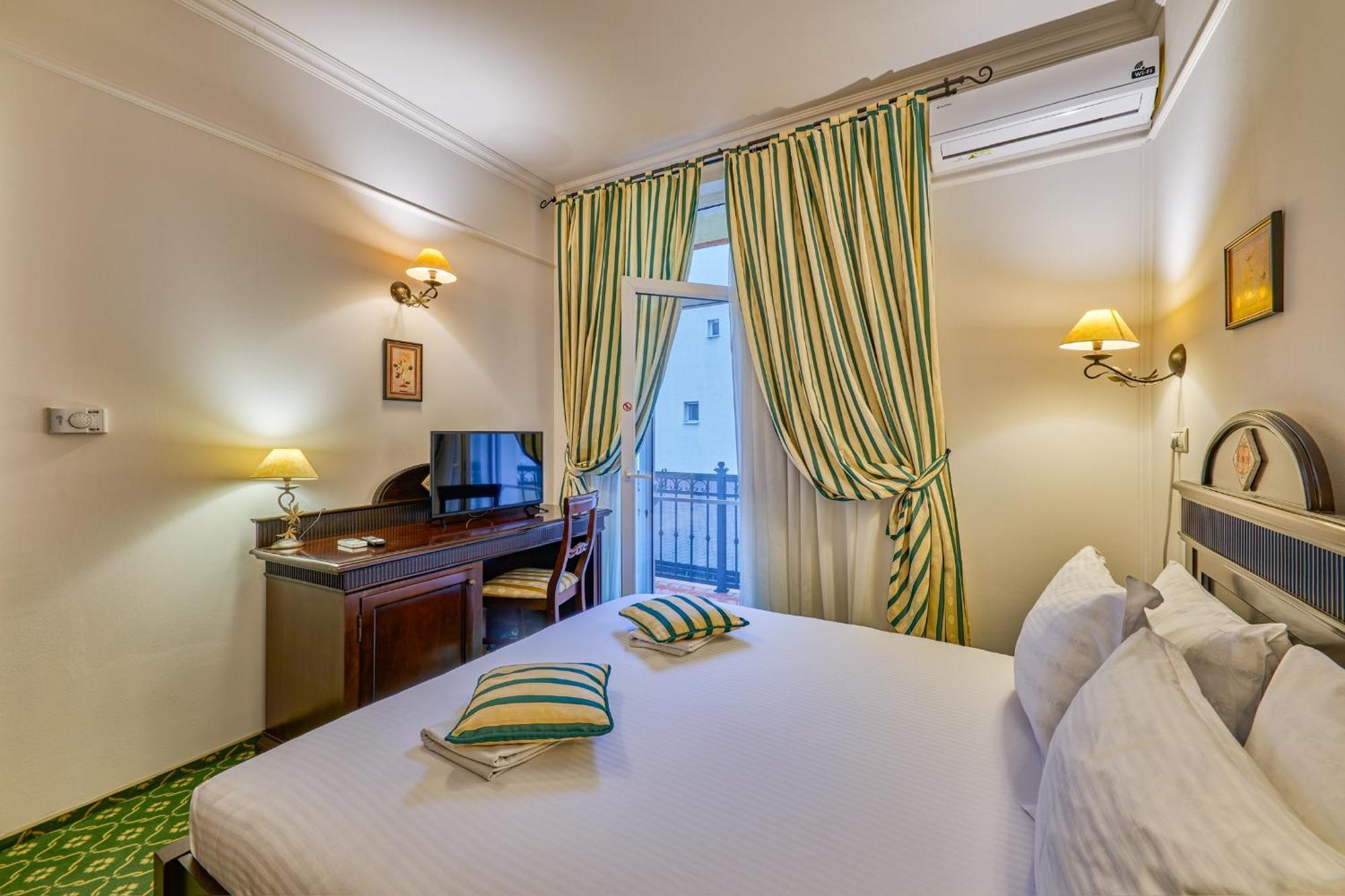 Hotel Classico Тимишоара Экстерьер фото