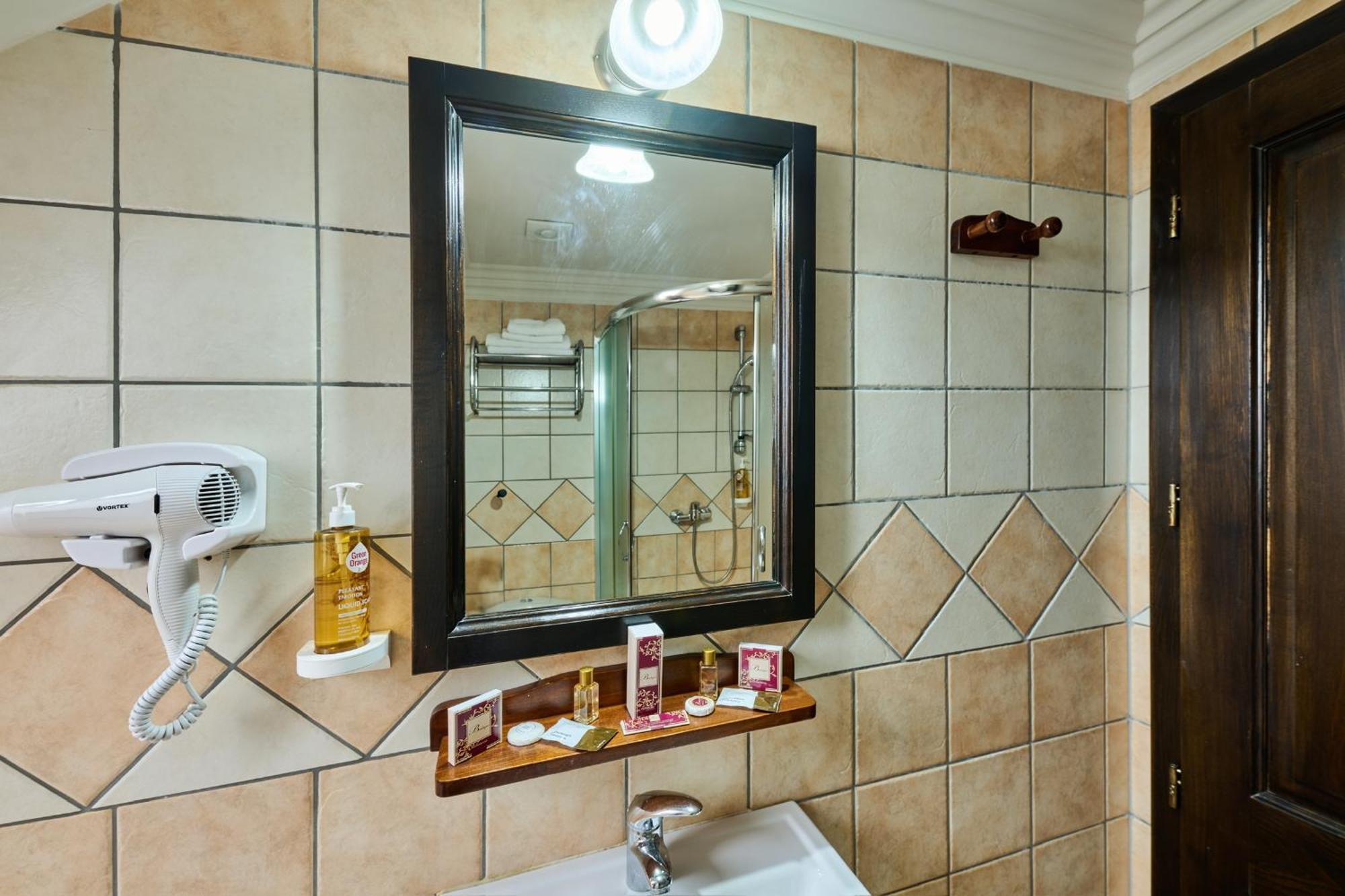 Hotel Classico Тимишоара Экстерьер фото