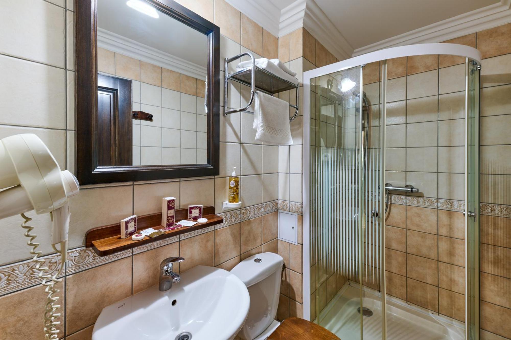 Hotel Classico Тимишоара Экстерьер фото