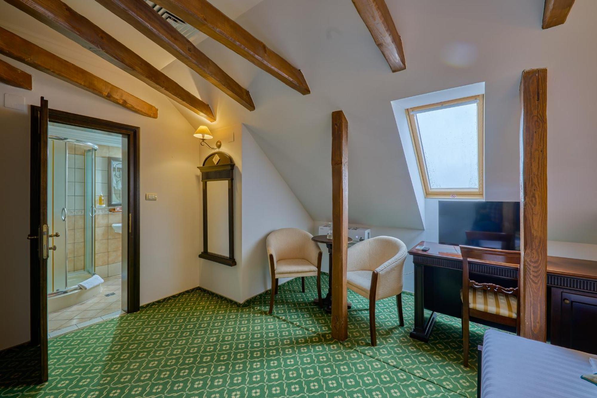 Hotel Classico Тимишоара Экстерьер фото